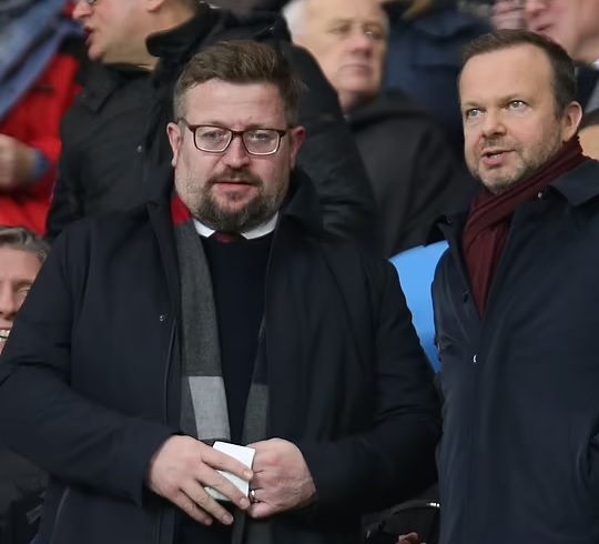 Richard Arnold og Ed Woodward.