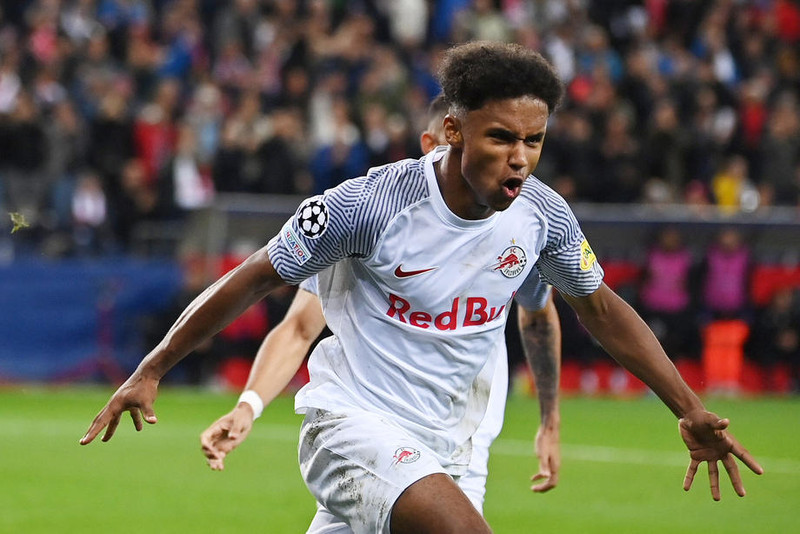 <b>Karim Adeyemi (RB Salzburg)</b> - Stjarna hans hefur skinið skært í Meistaradeildinni og stærstu félög heims horfa löngunaraugum til hans. Skoraði fjögur mörk í riðlakeppninni.