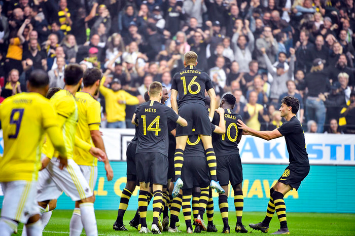 Pálmar mun starfa fyrir AIK sem er í sænsku úrvalsdeildinni.