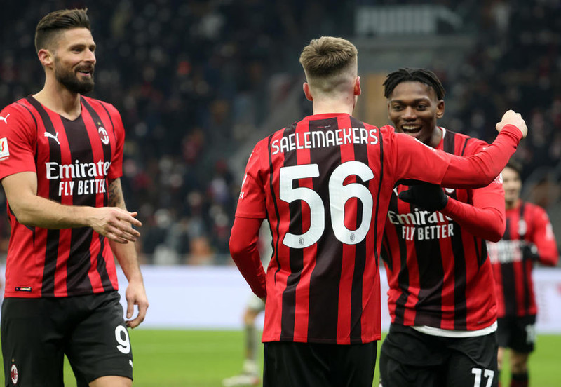 Milan mætir Juventus.