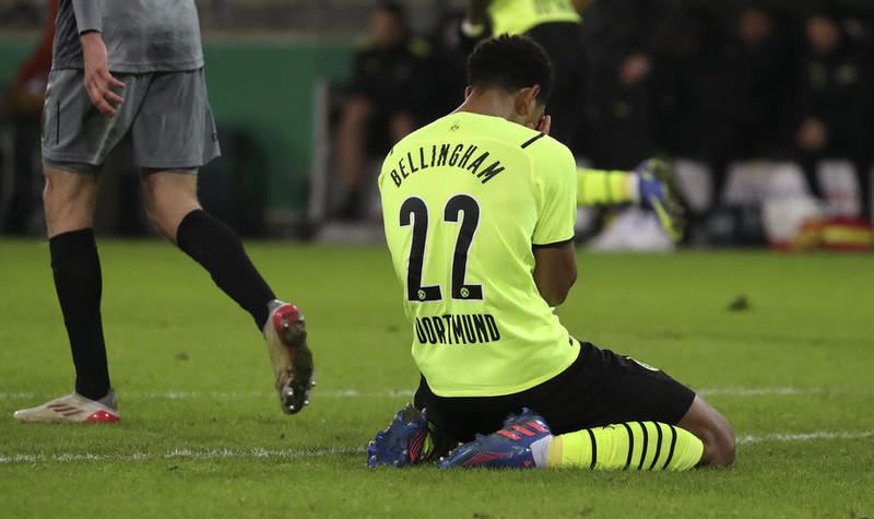 Jude Bellingham var sár og svekktur eftir tapið gegn St. Pauli