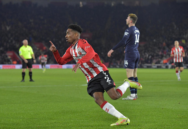 <b>Varnarmaður: Kyle Walker-Peters (Southampton)</b> - Átti góðan leik og skoraði gegn ósannfærandi liði Manchester City.