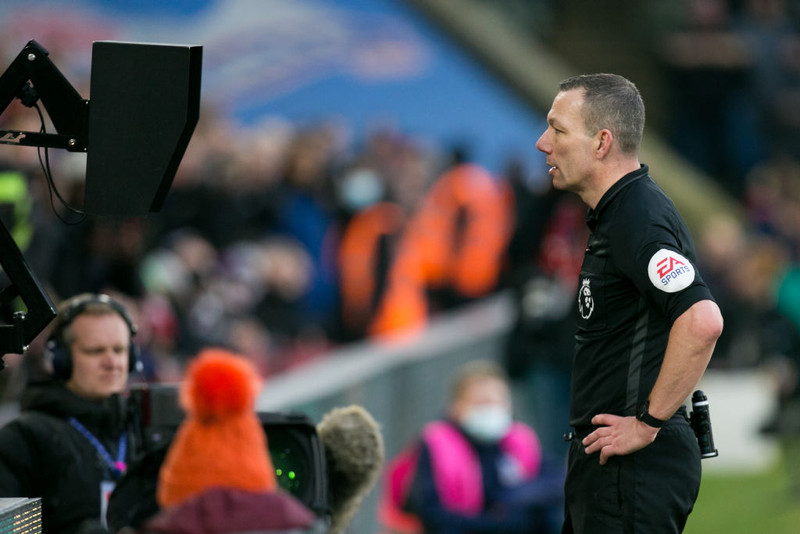 Kevin Friend fór í skjáinn.