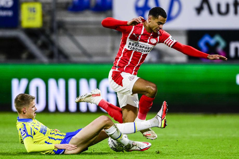 Gakpo í leik með PSV.