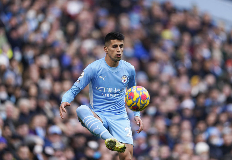 <b>Varnarmaður: Joao Cancelo (Manchester City)</b> - Bakvörðurinn hæfileikaríki var meðal markaskorara í 4-0 bursti gegn Southampton.
