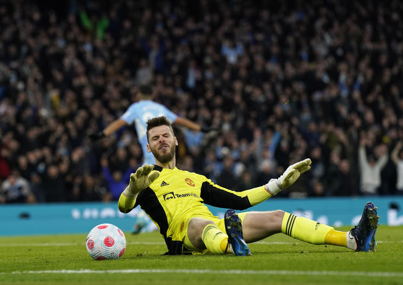 Brentford er 4-0 yfir í hálfleik gegn Man Utd - De Gea skúrkur