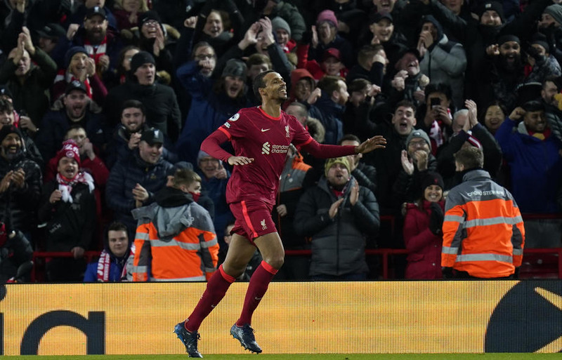 <b>Varnarmaður: Joel Matip (Liverpool)</b> - Van Dijk fær oftast hrósið en Matip hefur átt frábært tímabil.