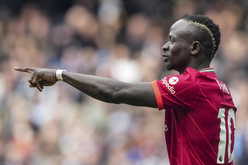 <b>Sadio Mane</b>. Var svolítið ósýnilegur í fyrri hálfleik en frábær í seinni hálfleik. Mane varð í gær annar leikmaður í sögu úrvalsdeildarinnar til að skora gegn toppliði deildarinnar á afmælisdaginn sinn.