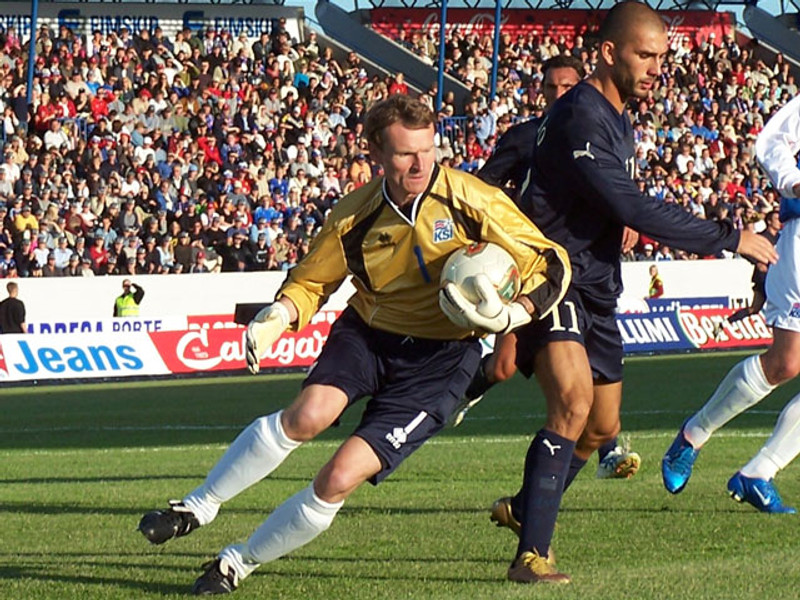 Birkir í síðasta landsleiknum sínum, gegn Ítalíu á Laugardalsvelli 2004.