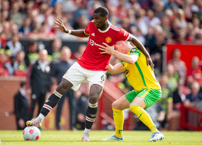 Pogba í leik með Man Utd.