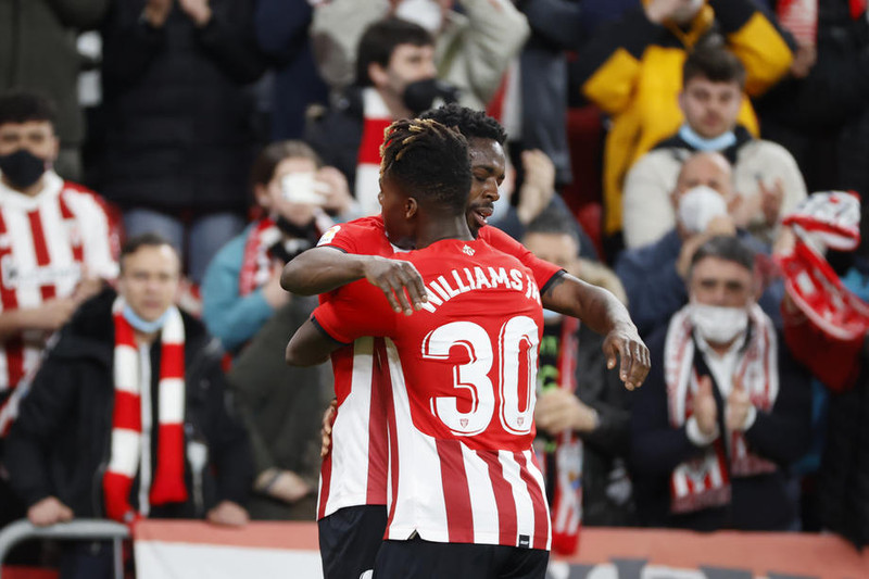 Inaki Williams valdi Gana fyrir níræðan afa sinn