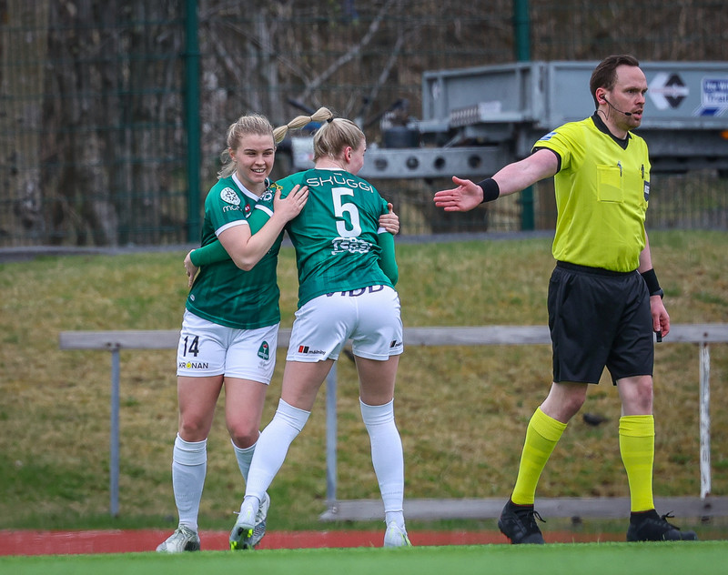 Myndaveisla: Breiðablik vann Þór/KA í fyrsta leik