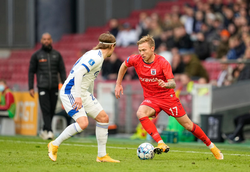 Antwerp og Utrecht með augastað á Jóni Degi