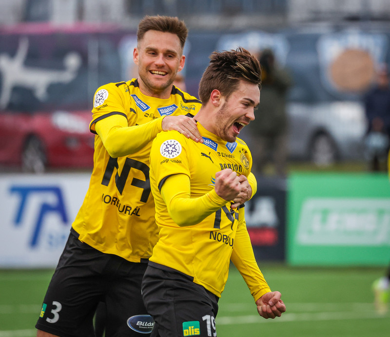 Eyþór Aron Wöhler fagnar marki.