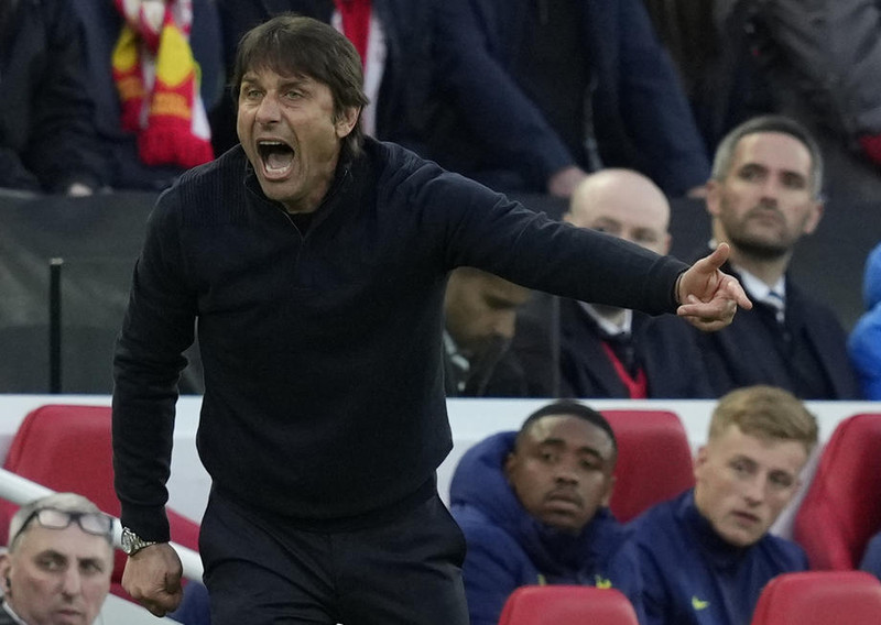 Antonio Conte er alltaf hress á hliðarlínunni.