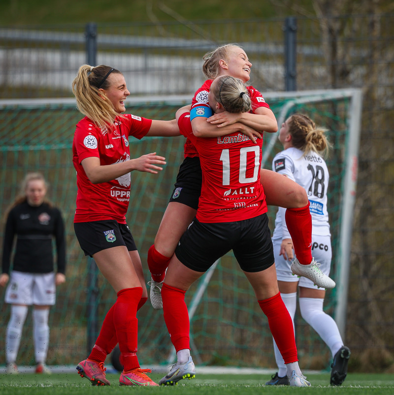 Myndaveisla: Þór/KA sótti þrjú stig í Mosfellsbæinn