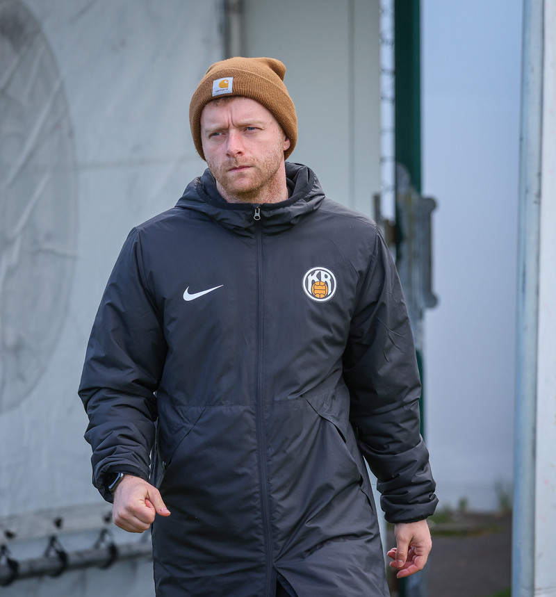Arnar Páll vill taka við KR-liðinu eftir að Jóhannes Karl Sigursteinsson sagði af sér á dögunum.