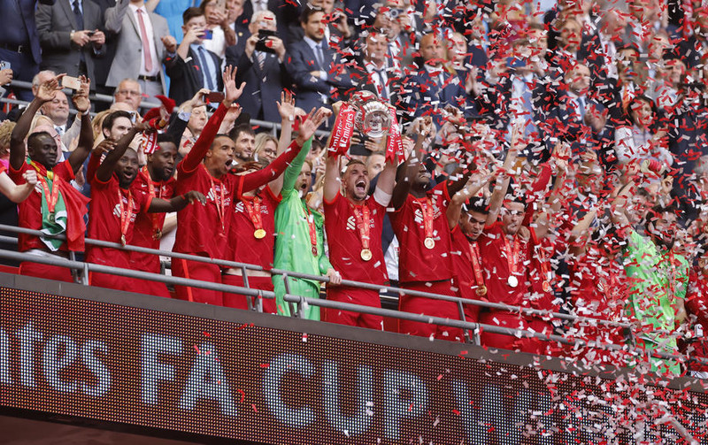 Fyrrum landsliðsmaður Egyptalands fagnaði með leikmönnum Liverpool