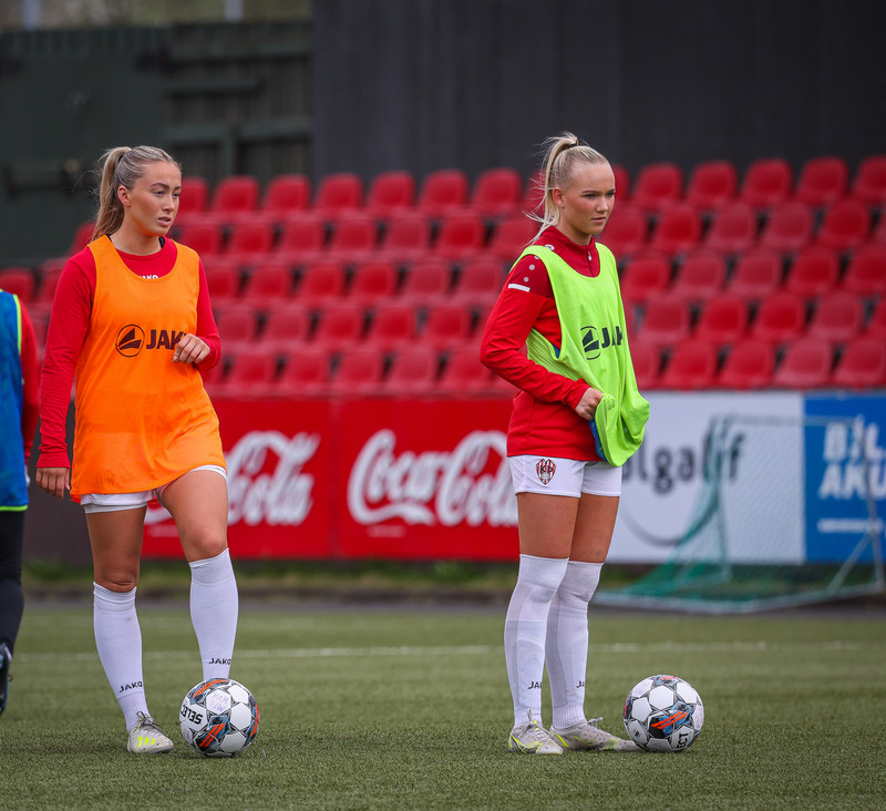 Myndaveisla: Þróttur vann Þór/KA stórt