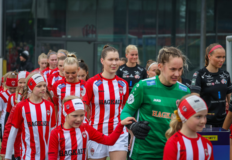 Myndaveisla: Þróttur vann Þór/KA stórt