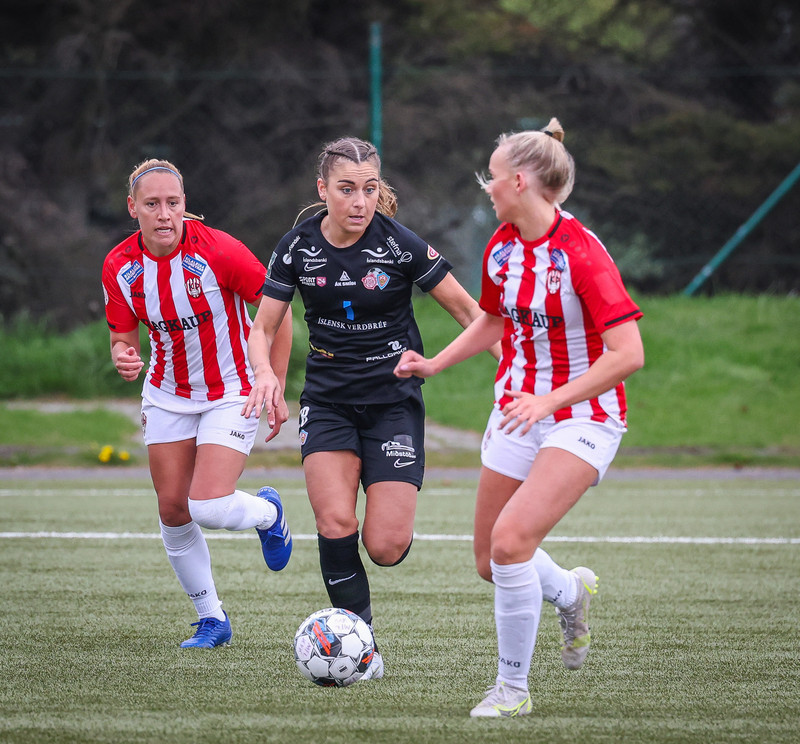 Myndaveisla: Þróttur vann Þór/KA stórt