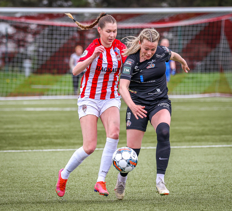 Myndaveisla: Þróttur vann Þór/KA stórt