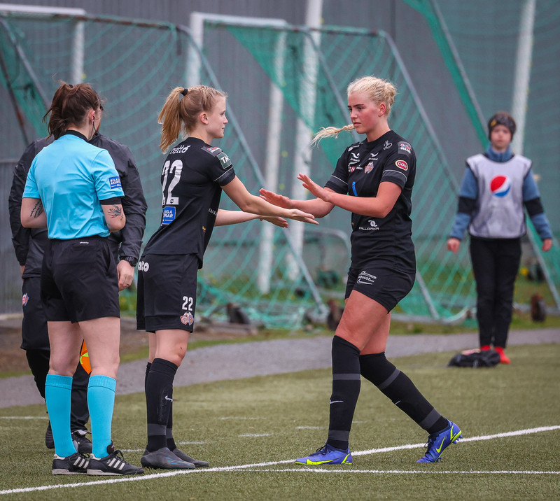 Myndaveisla: Þróttur vann Þór/KA stórt