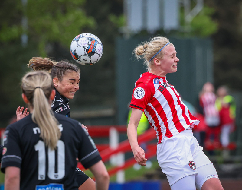Myndaveisla: Þróttur vann Þór/KA stórt