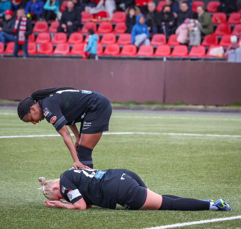Myndaveisla: Þróttur vann Þór/KA stórt