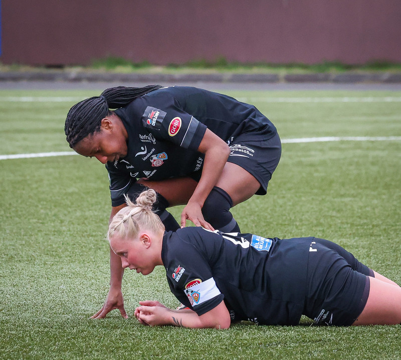 Myndaveisla: Þróttur vann Þór/KA stórt