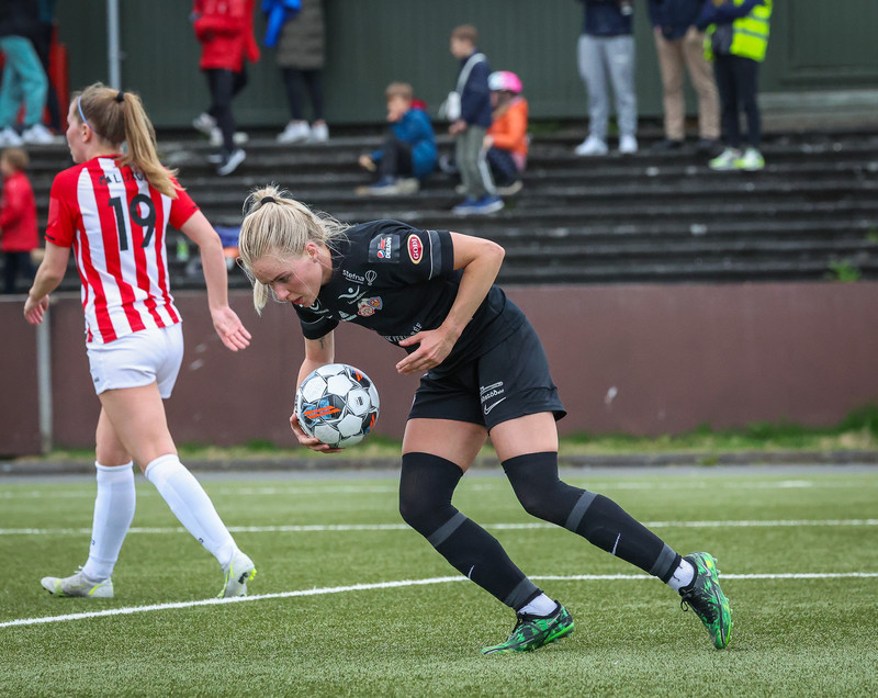 Myndaveisla: Þróttur vann Þór/KA stórt