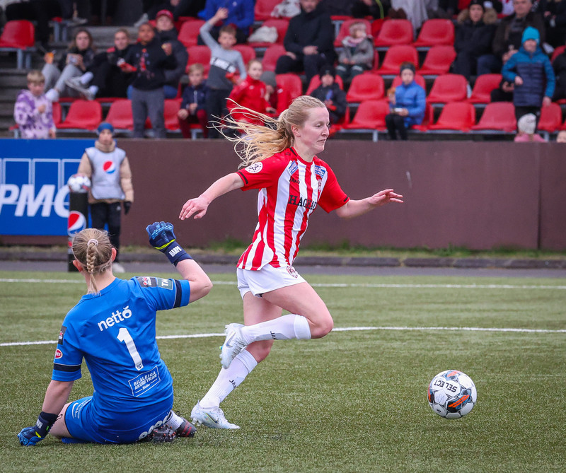 Myndaveisla: Þróttur vann Þór/KA stórt