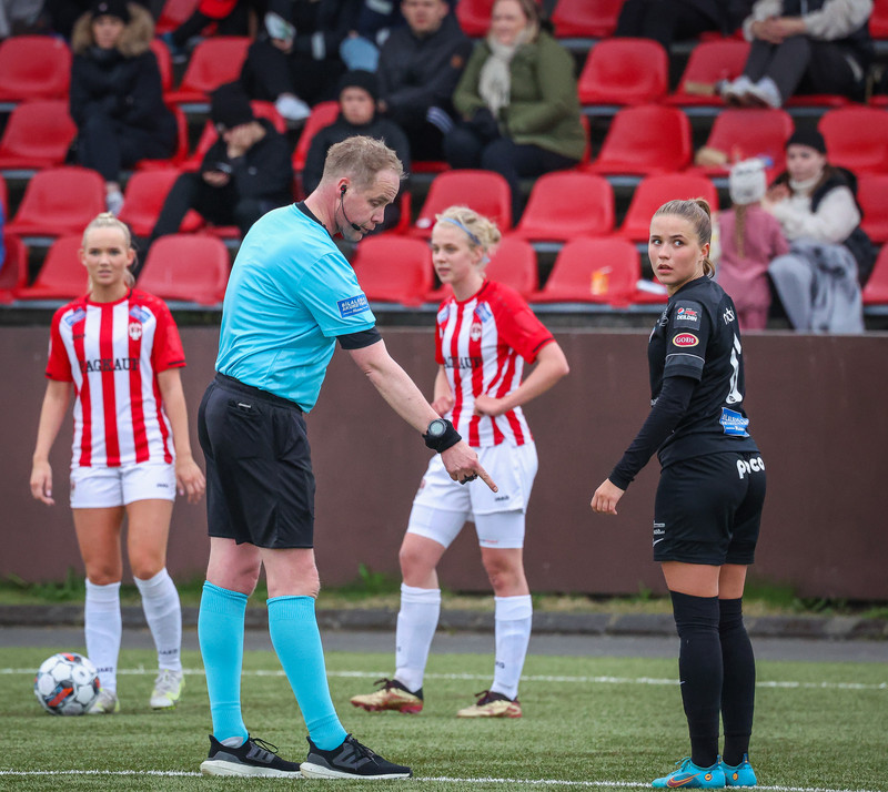 Myndaveisla: Þróttur vann Þór/KA stórt