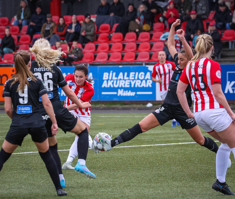 Myndaveisla: Þróttur vann Þór/KA stórt