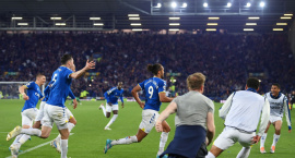 England: Everton bjargaði sér frá falli með ótrúlegum...