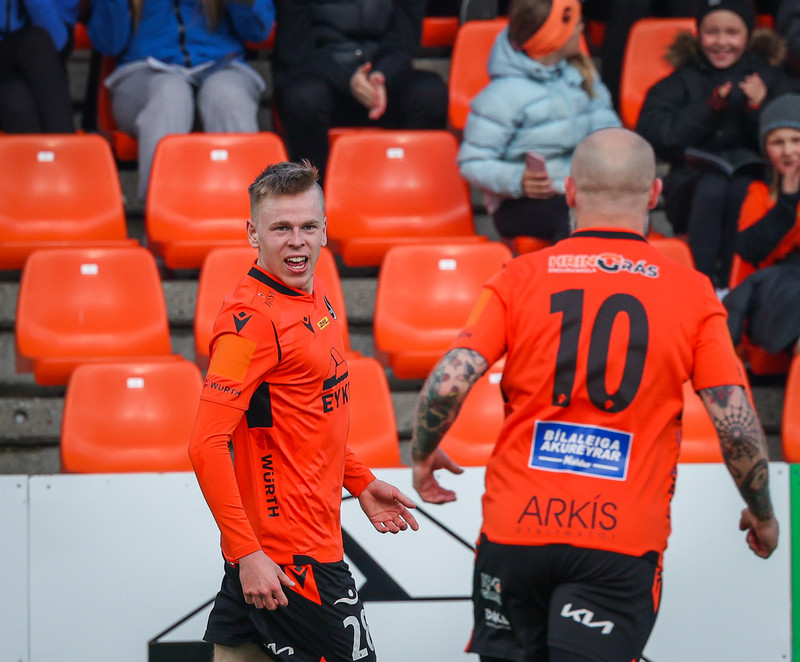 Benedikt Daríus fagnar marki.