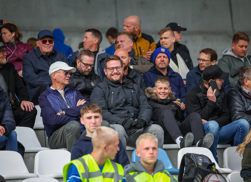 Valdi Raya bestan og setti saman lið ársins