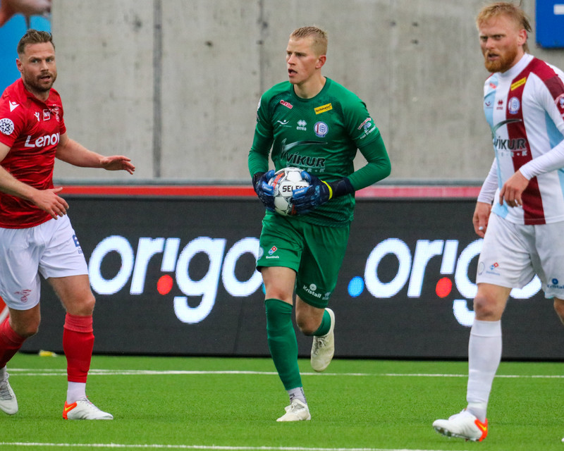 Myndaveisla: Valur vann Leikni í Bestu-deildinni