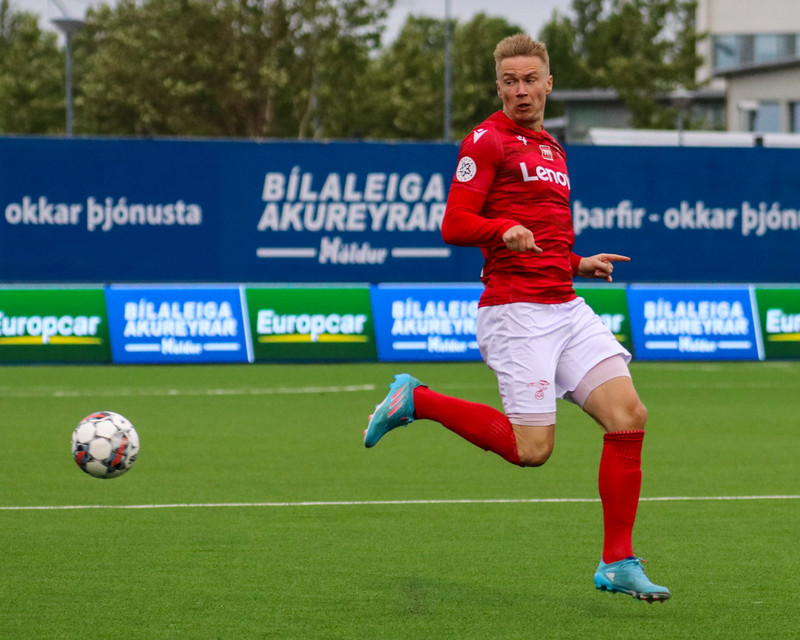 Myndaveisla: Valur vann Leikni í Bestu-deildinni