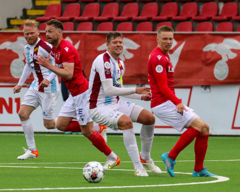 Myndaveisla: Valur vann Leikni í Bestu-deildinni