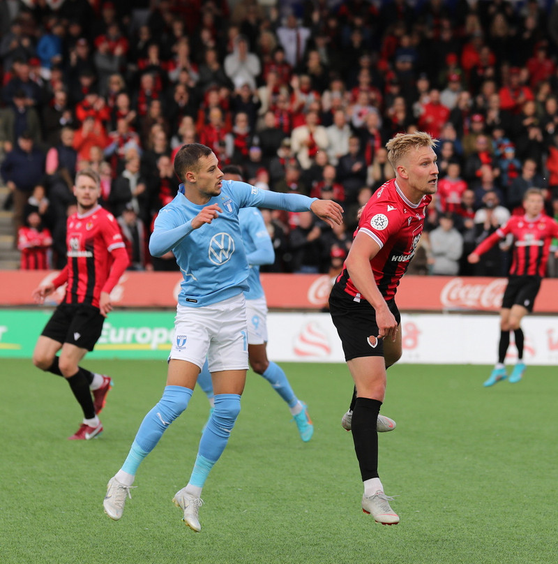 Oliver í baráttunni gegn Malmö