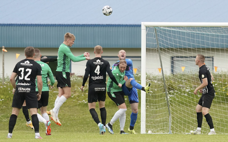 Myndaveisla: Njarðvík vann Magna á Grenivík