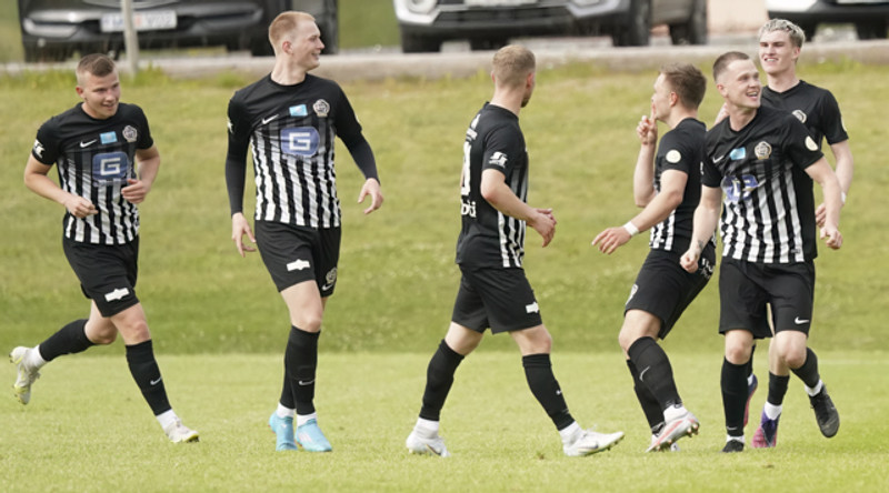 Myndaveisla: Njarðvík vann Magna á Grenivík