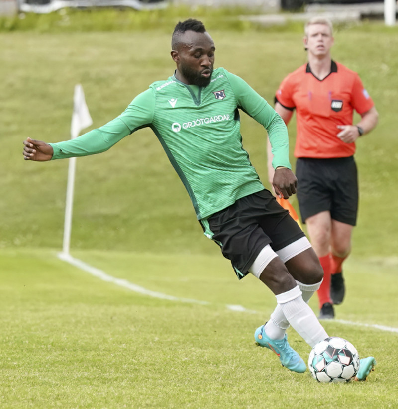 Oumar Diouck skoraði tvö fyrir Njarðvík