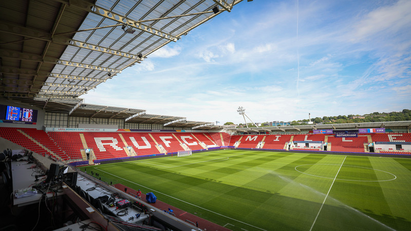 Af hverju er völlurinn í Rotherham skírður í höfuðið á New York?