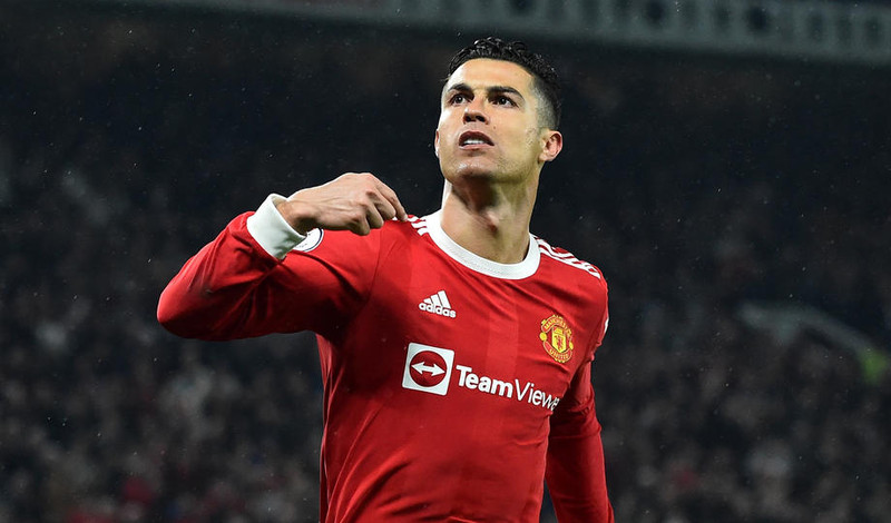 Ronaldo mætti skælbrosandi á æfingu