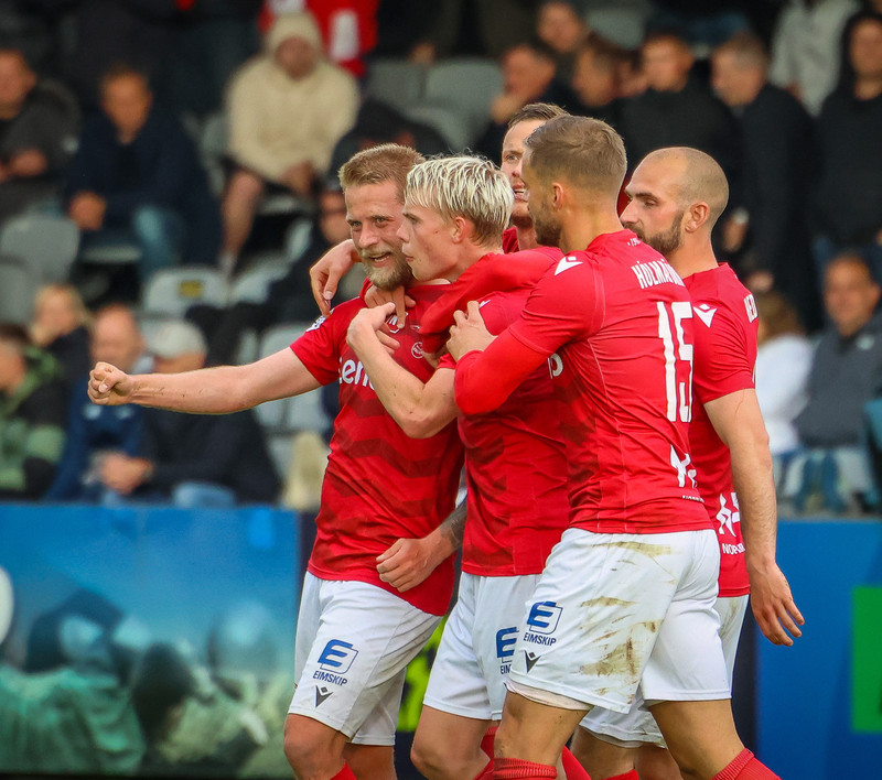 Myndaveisla: Sex mörk í jafntefli KR og Vals