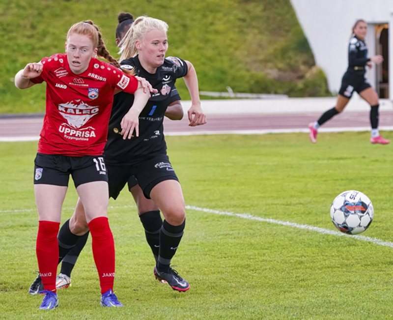 Myndaveisla: Afturelding sótti þrjú stig norður