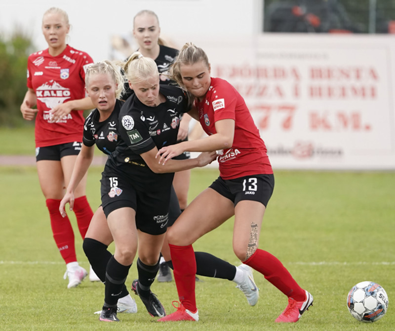 Myndaveisla: Afturelding sótti þrjú stig norður
