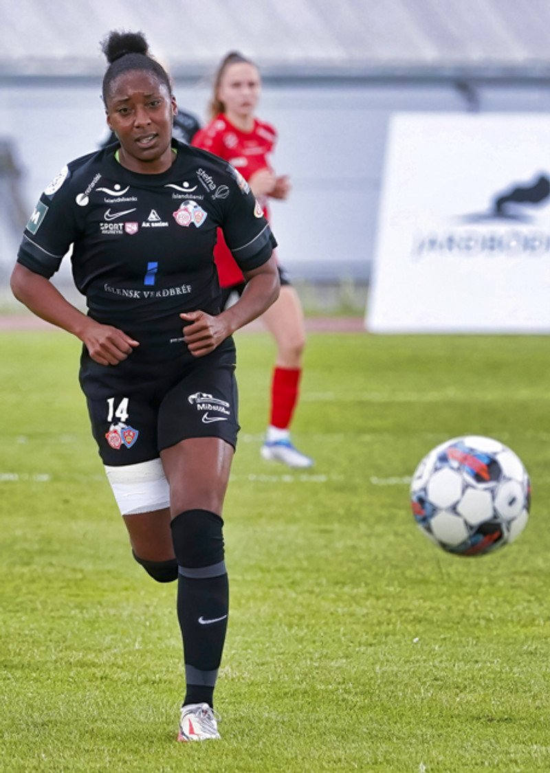 Myndaveisla: Afturelding sótti þrjú stig norður